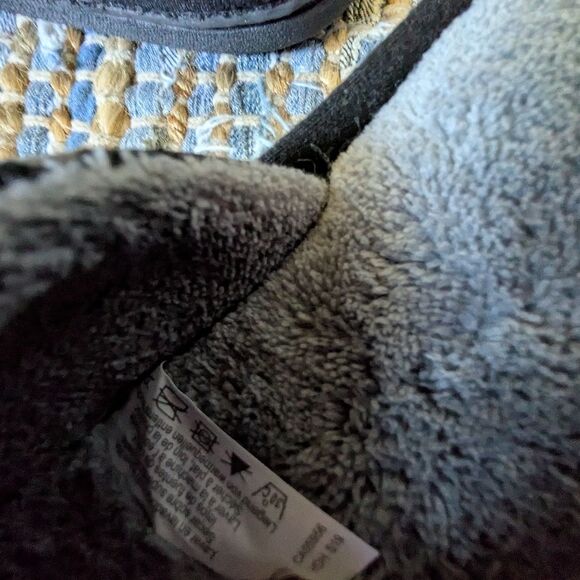 Isotoner Bow Slippers 7.5/8 Black Gray Whimsical Girlhoodcore Cozy Comfy - Picture 7 of 10